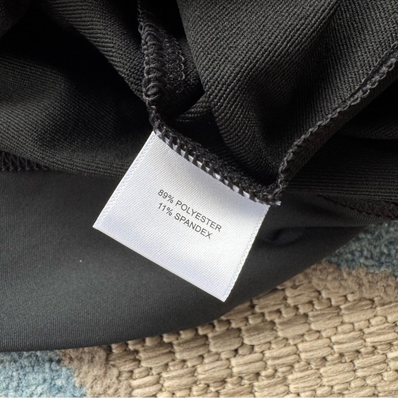 Peter Millar NWT Men’s Purdue Galway Stretch Loop Terry Quarter-Zip Vest Size XL - Picture 8 of 8